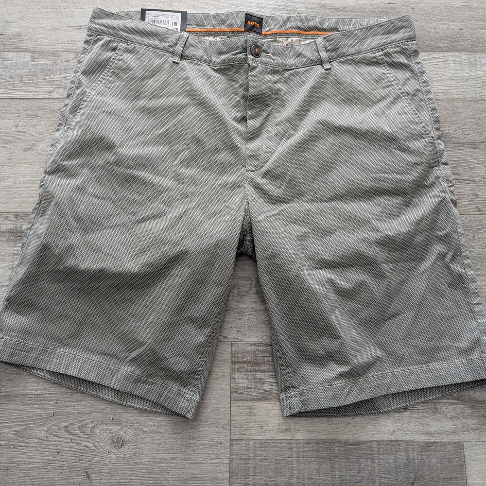 BOSS Men's Light Gray Flat Front Casual Shorts